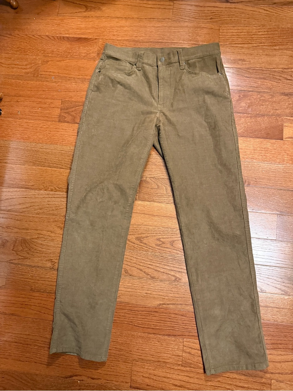 L.L.. Bean Corduroy pants 33x32